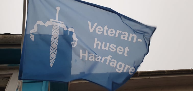 Artikkelbilde til artikkelen Veteranhuset Haarfagre flagg ute = velkommen inn.